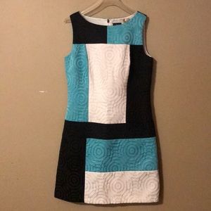 Sleeveless dress